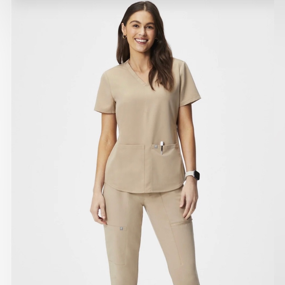NWT Small Scrub Top, Fabletics. Chai Color